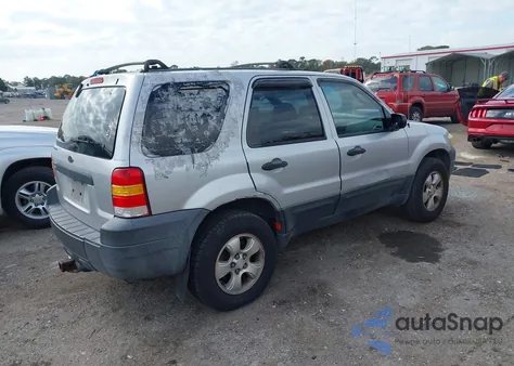 2005 Ford Escape Xlt из США, поврежденный, VIN 1FMYU93165KA09809